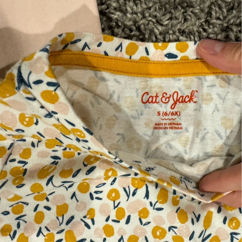 Cynthia Rowley girls fall bundle, size 5 - Picture 12 of 15
